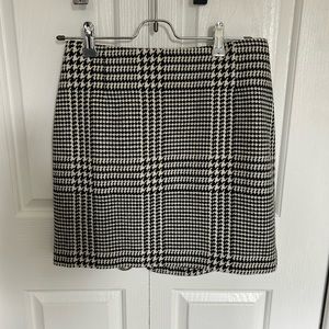 H&M pleated skirt size 8